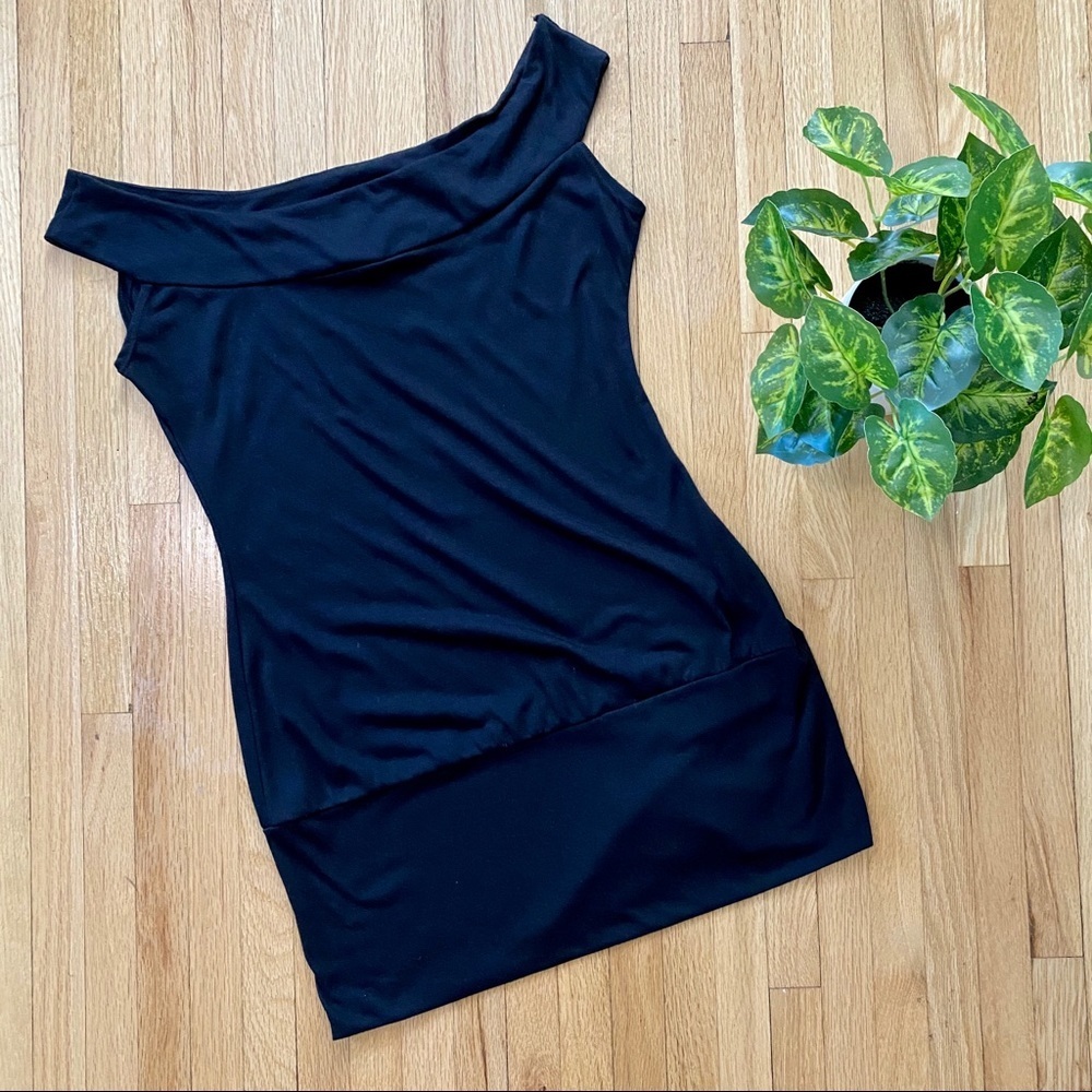 Nabiran Off The Shoulder Black Top‎ Size M